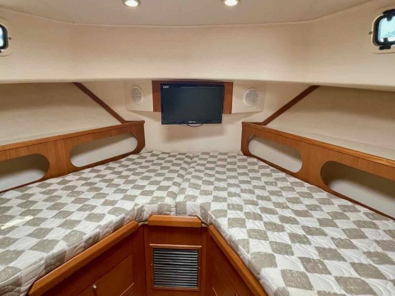 2000 Mainship 430