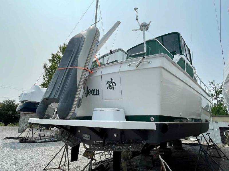 2000 Mainship 430