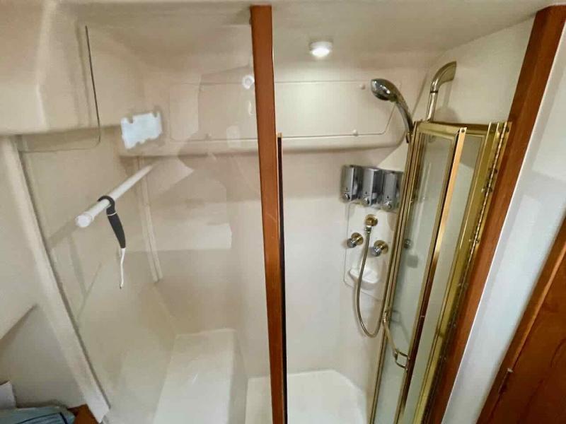 2000 Mainship 430
