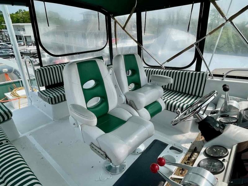 2000 Mainship 430