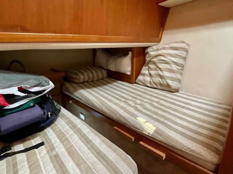 2000 Mainship 430