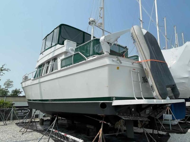 2000 Mainship 430