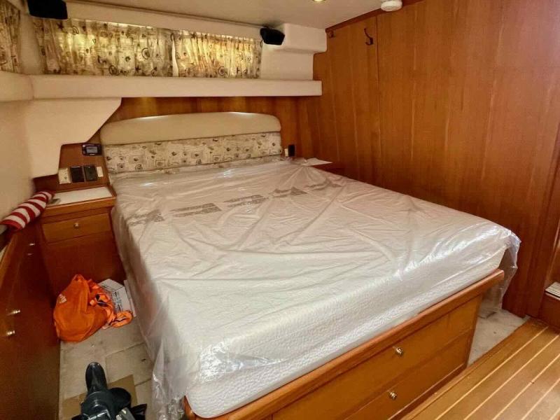 2000 Mainship 430
