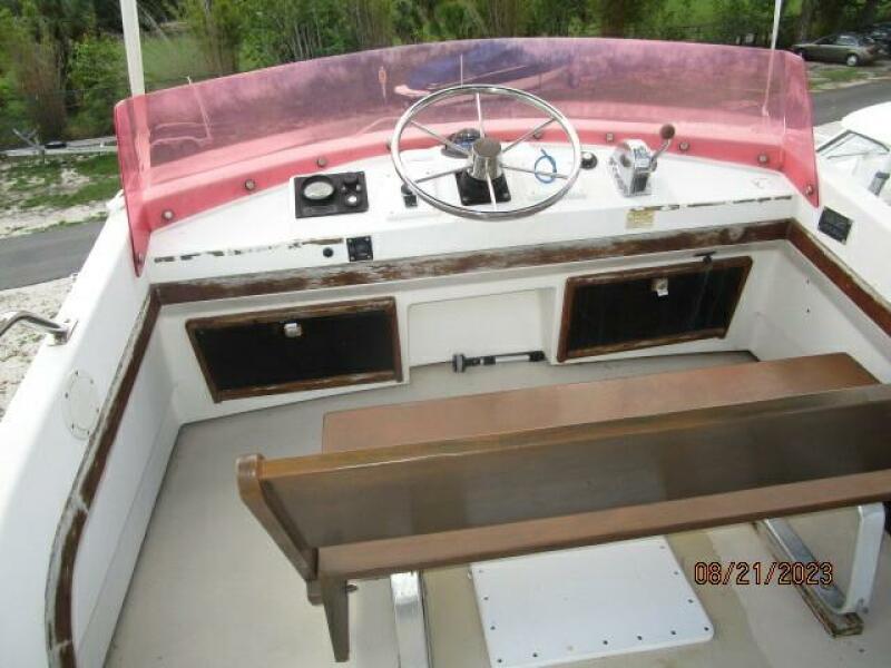 28' Cape Dory flybridge forward