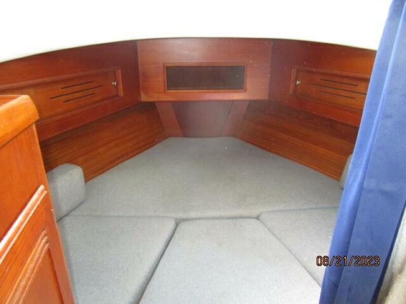 28' Cape Dory stateroom2