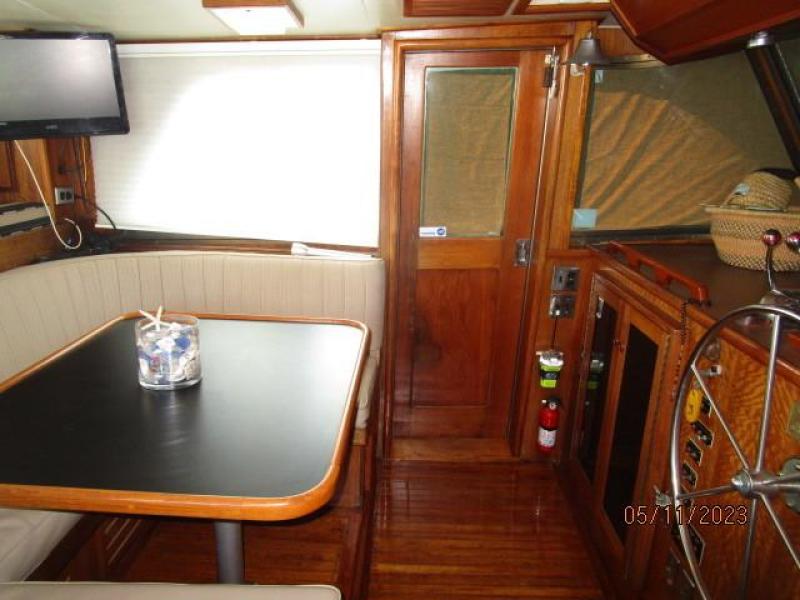 48' Hatteras pilothouse port
