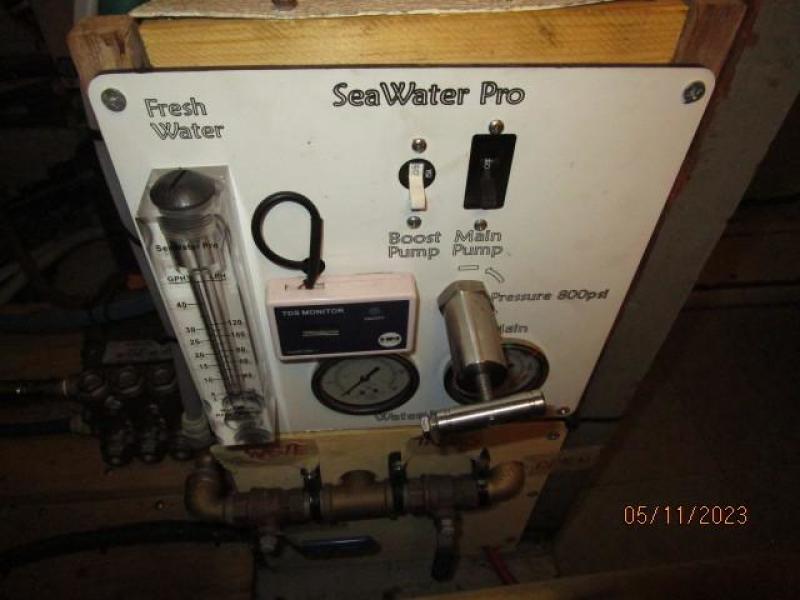 48' Hatteras watermaker