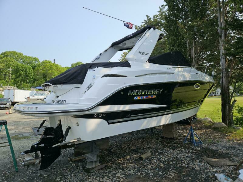 2021 Monterey 295 SY