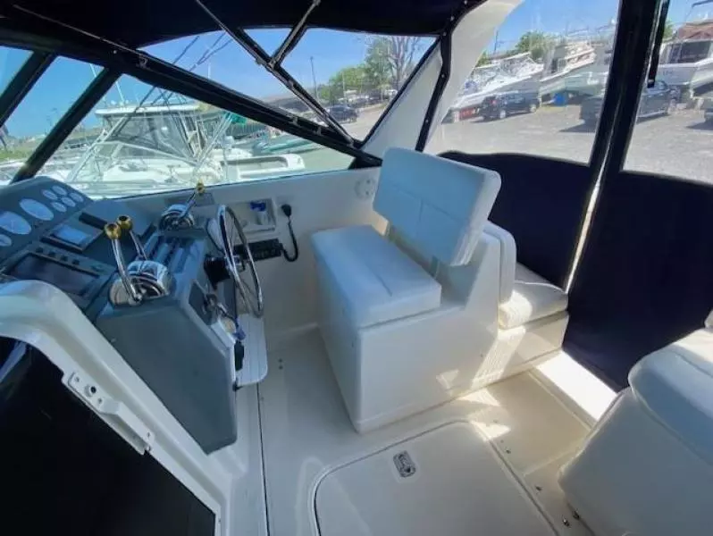 1996 Tiara Yachts 3100 Open