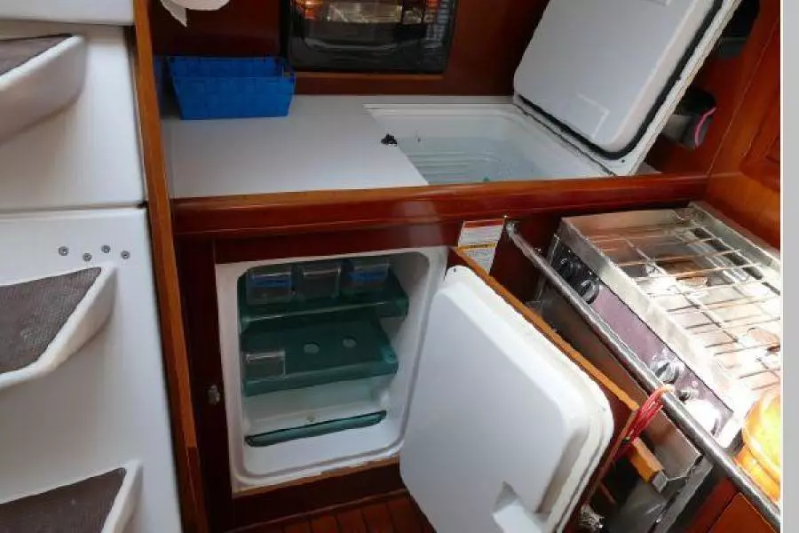 2003 Beneteau 393