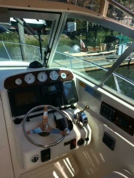 Asolare 28ft Pursuit Yacht For Sale