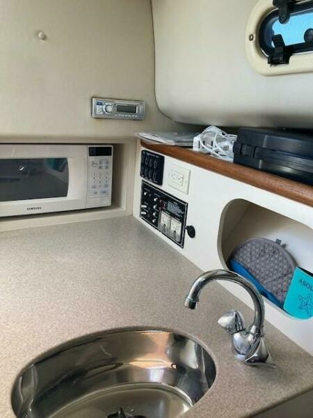 Asolare 28ft Pursuit Yacht For Sale
