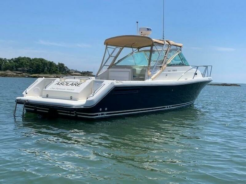 Asolare 28ft Pursuit Yacht For Sale