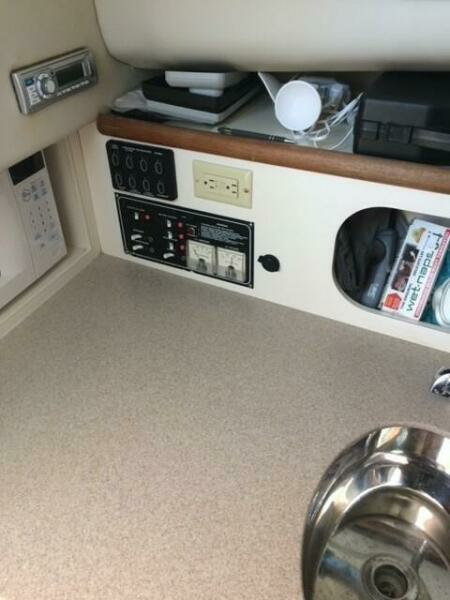 Asolare 28ft Pursuit Yacht For Sale
