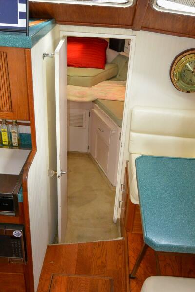 1989 Tollycraft Cockpit