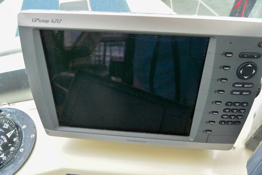 1989 Tollycraft Cockpit