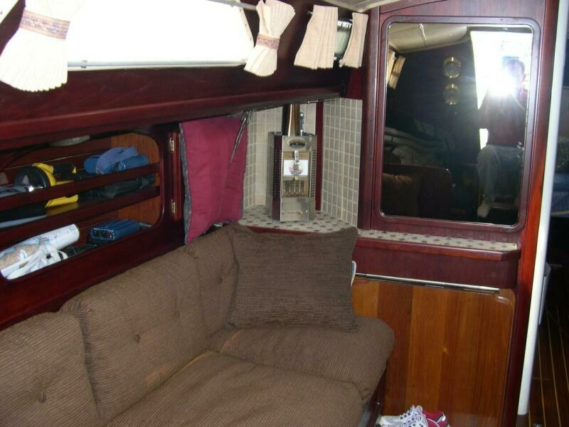 1985 Islander Sloop
