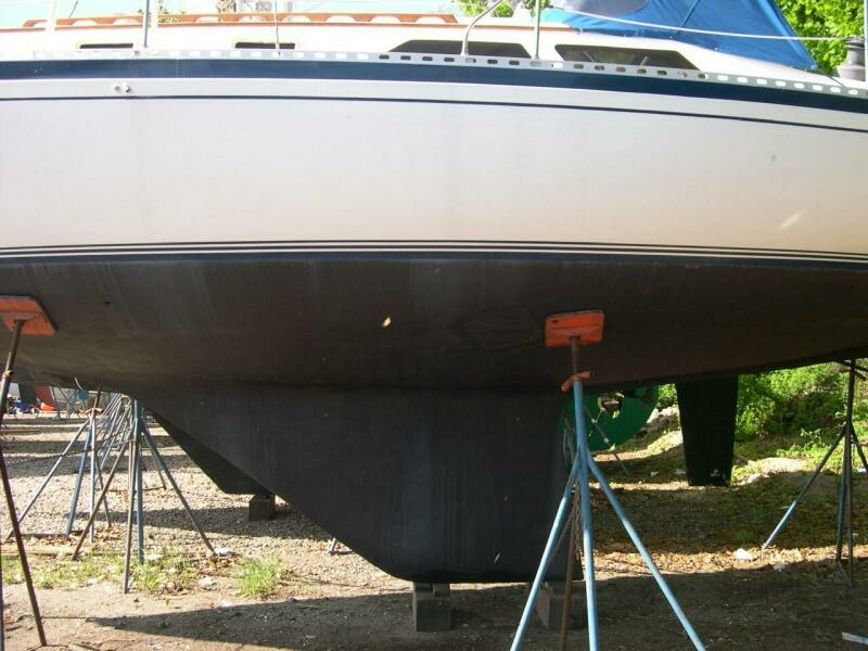 1985 Islander Sloop