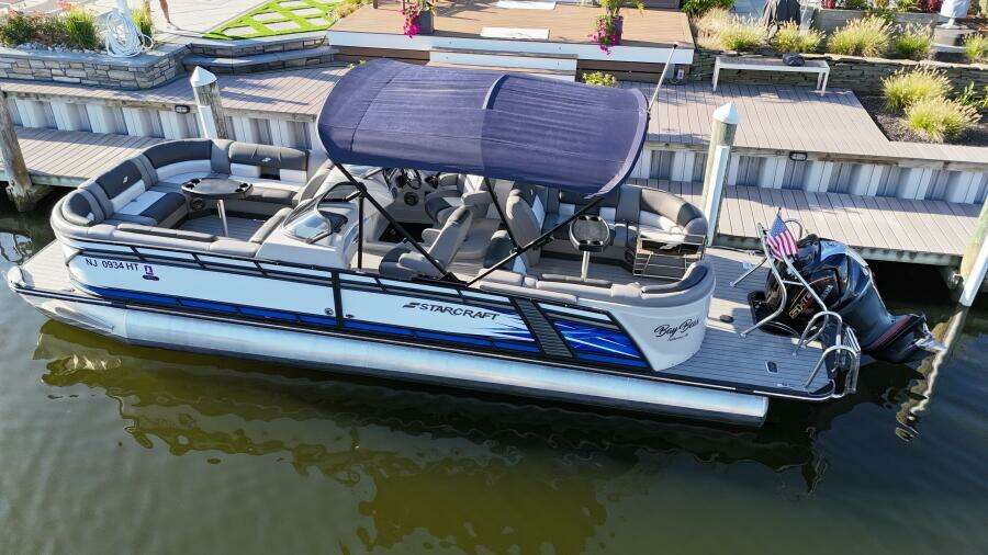 25ft Starcraft Yacht For Sale