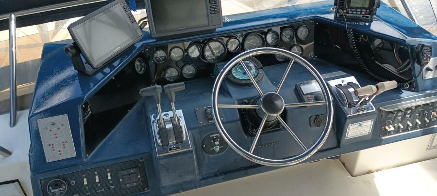 1989 Sea Ray 44 Aft Cabin