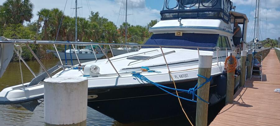 1989 Sea Ray 44 Aft Cabin