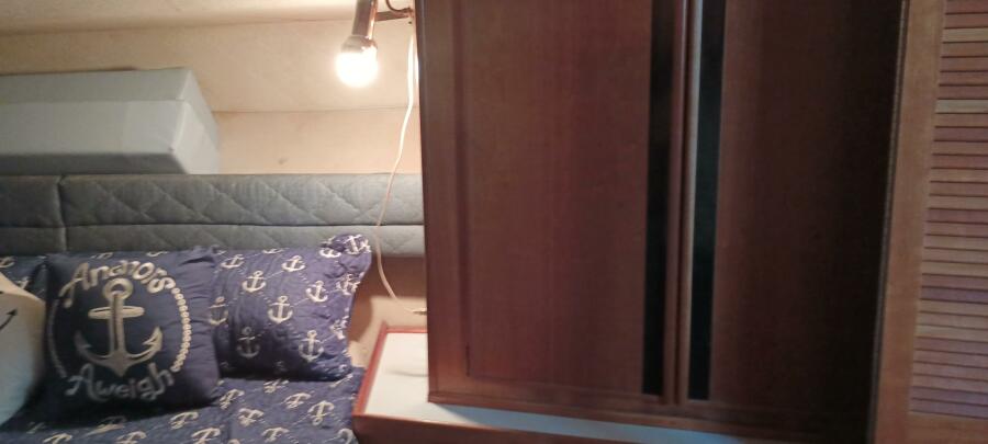1989 Sea Ray 44 Aft Cabin