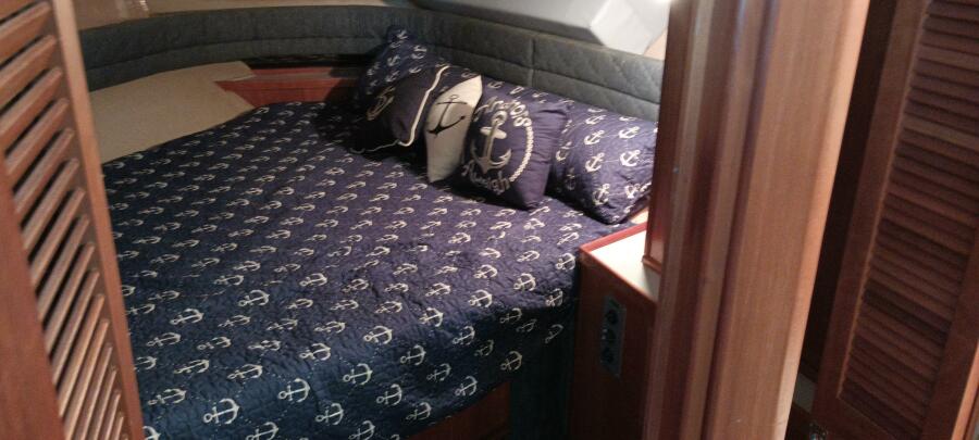 1989 Sea Ray 44 Aft Cabin