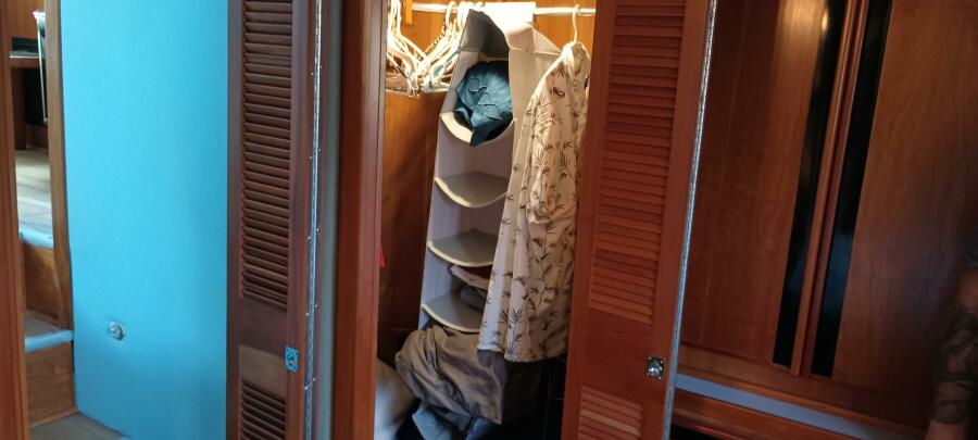 1989 Sea Ray 44 Aft Cabin