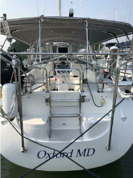 2004 Catalina 387
