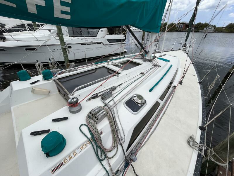40ft C amp C Yacht For Sale