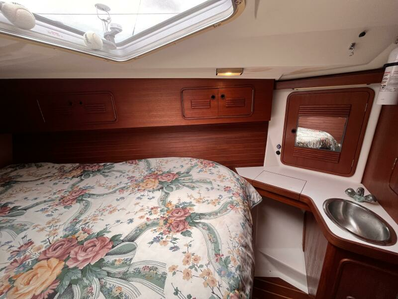 40ft C amp C Yacht For Sale