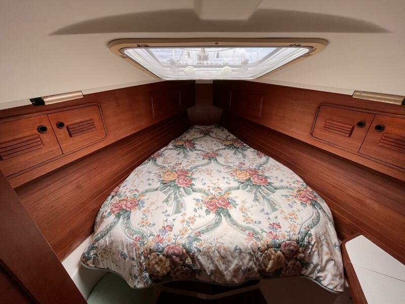 40ft C amp C Yacht For Sale