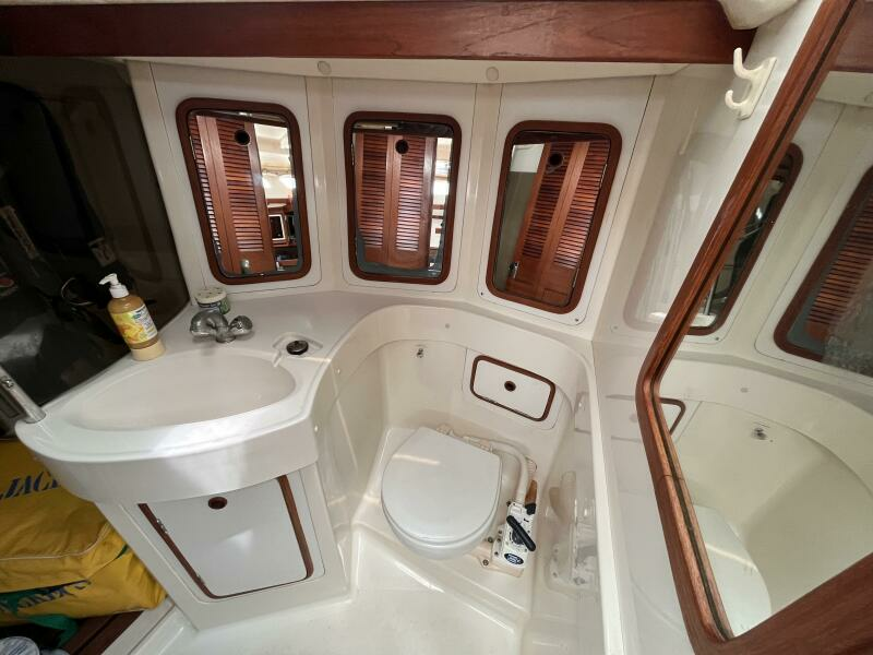 40ft C amp C Yacht For Sale