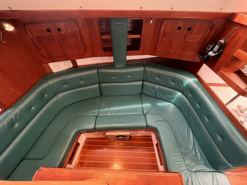 40ft C amp C Yacht For Sale