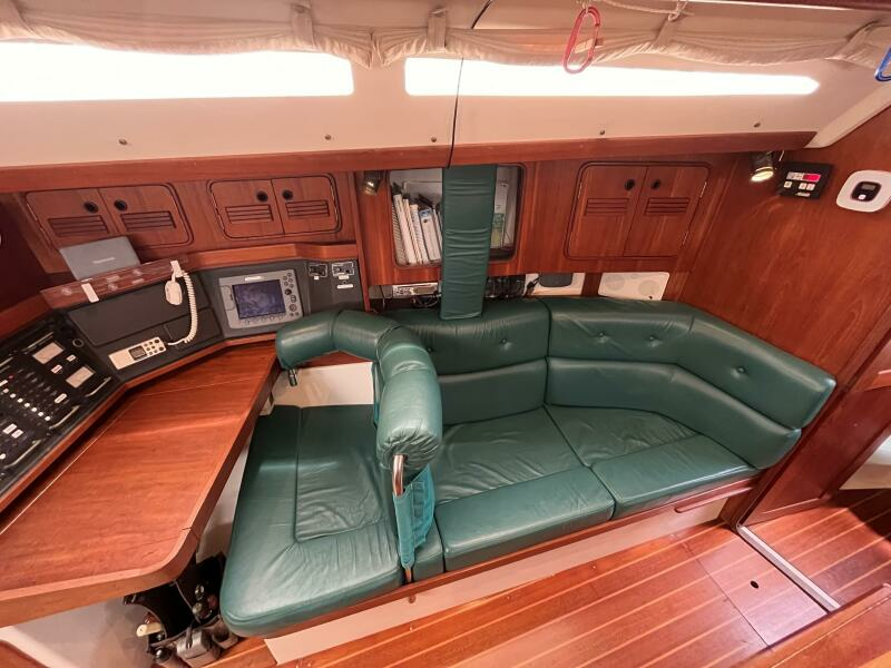 40ft C amp C Yacht For Sale