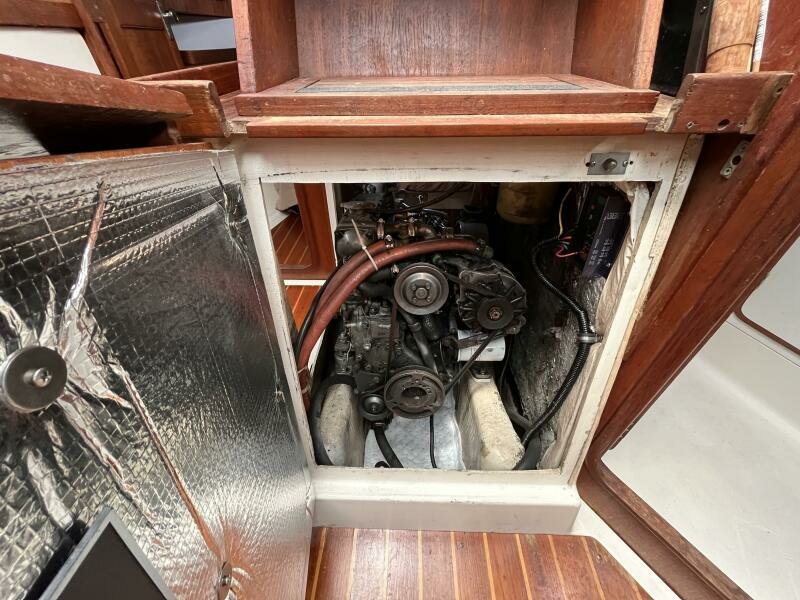 40ft C amp C Yacht For Sale