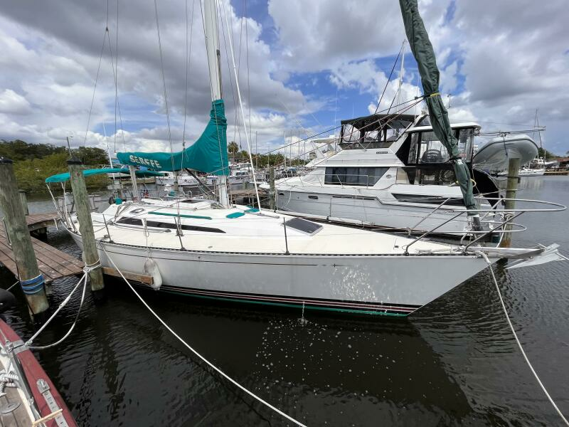 40ft C amp C Yacht For Sale