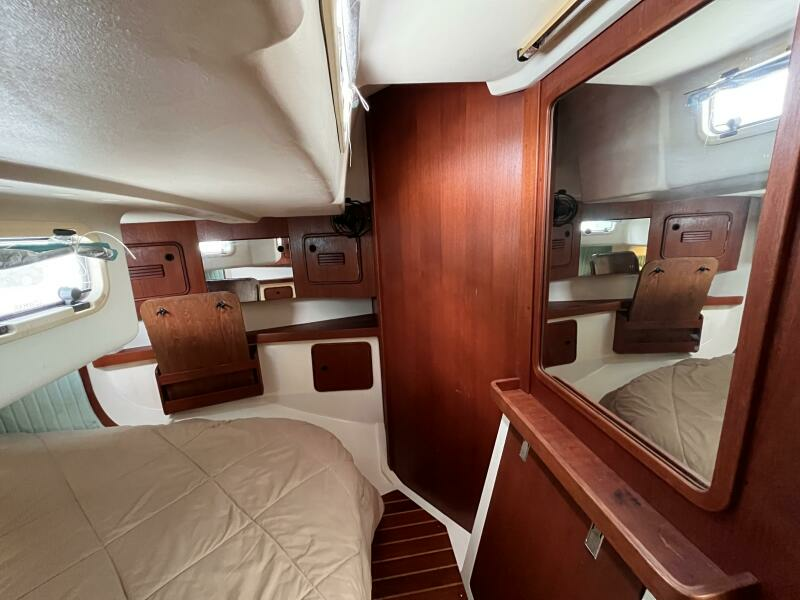 40ft C amp C Yacht For Sale