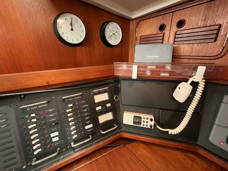 40ft C amp C Yacht For Sale