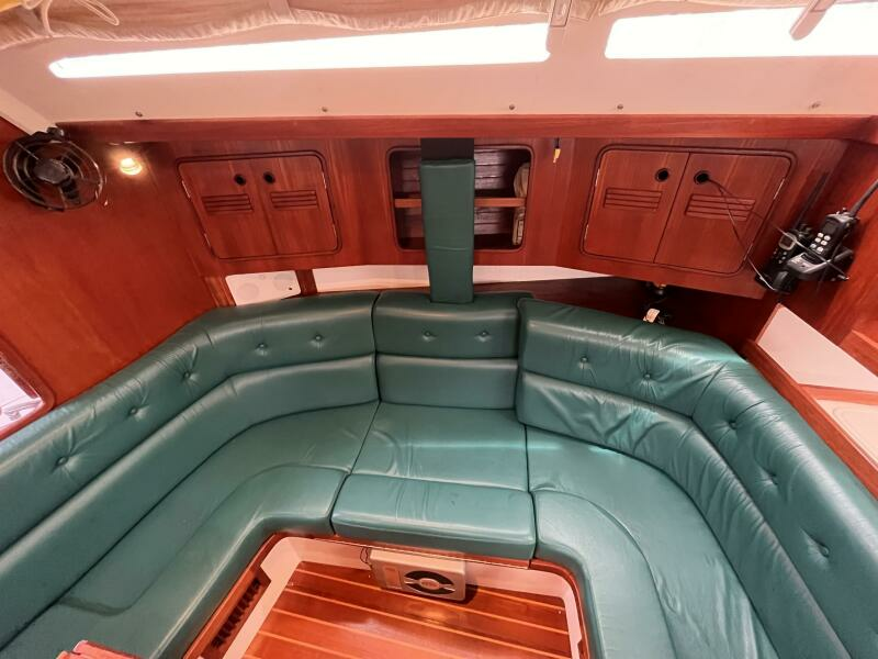 40ft C amp C Yacht For Sale