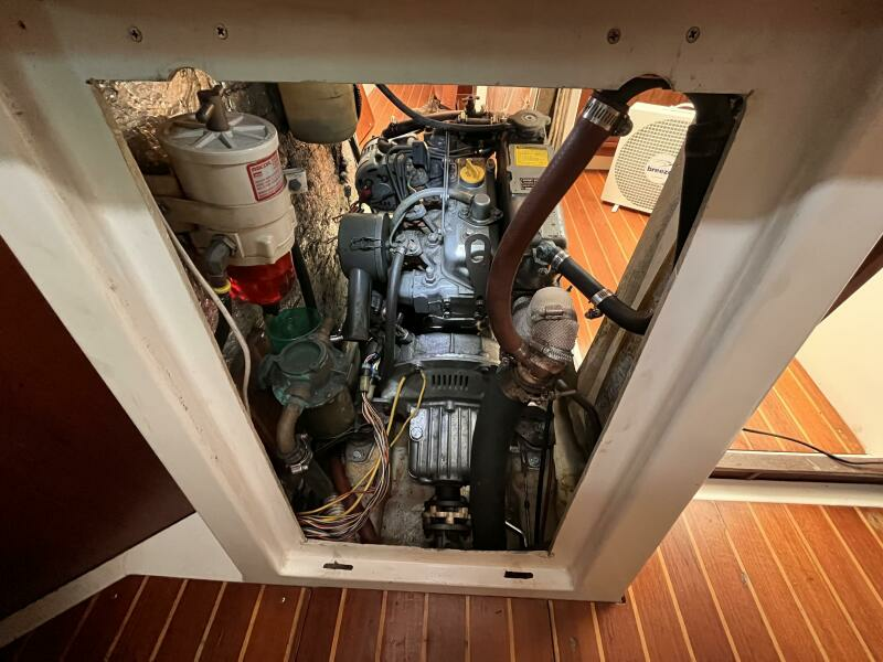 40ft C amp C Yacht For Sale