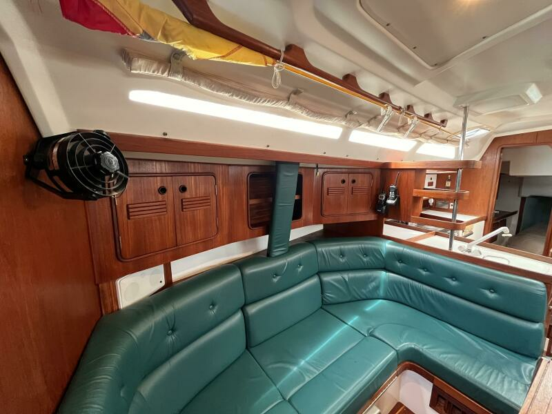 40ft C amp C Yacht For Sale