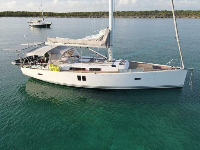 49' Hanse starboard profile