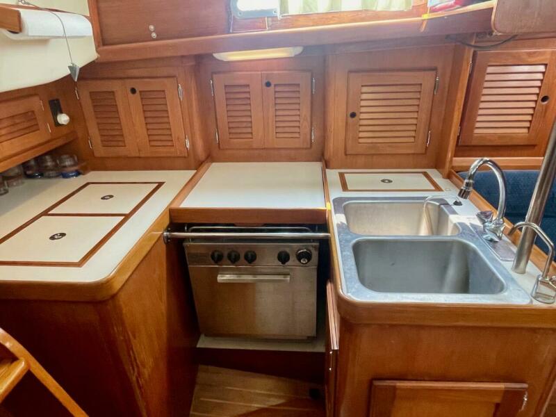 1985 Bristol 38.8