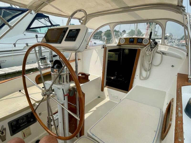 1985 Bristol 38.8