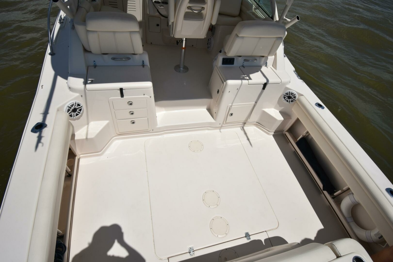 33' 2016 Grady-White 330 Express