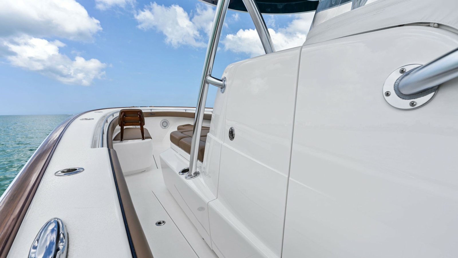 Starboard Walkway and Bow Seating