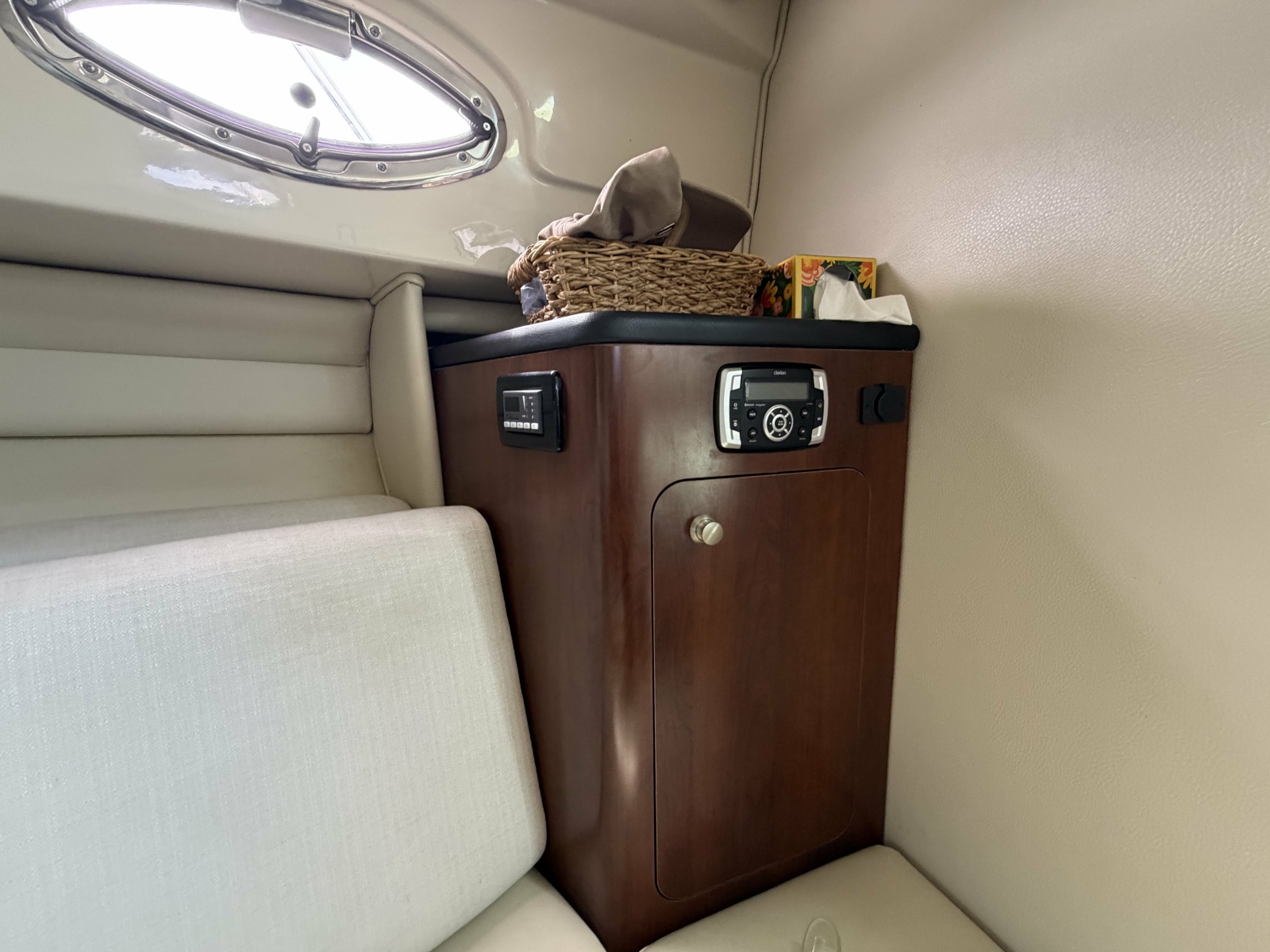 2016 Robalo R305