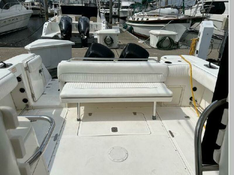 2001 Boston Whaler 