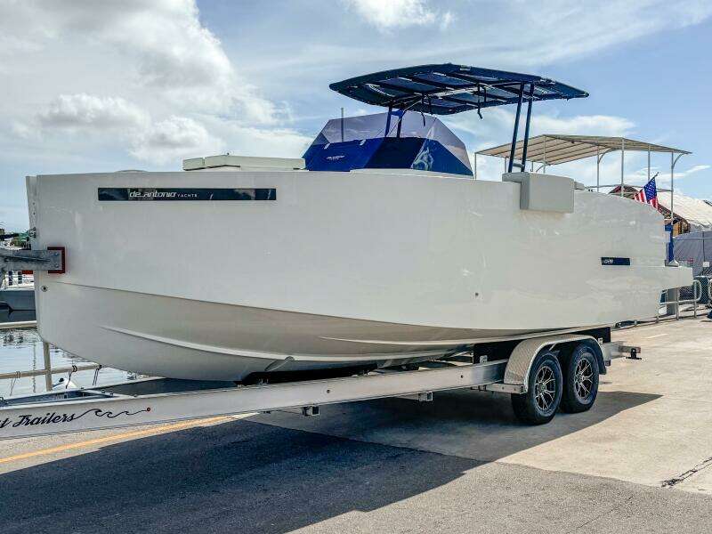 27ft De Antonio Yacht For Sale
